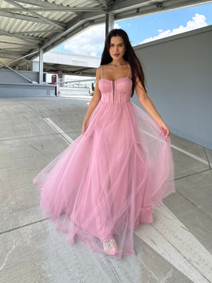 PINK FANTASY – Airy tulle dress with corset