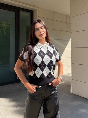 CRYSTAL ARGYLE TOP – Knitted Top with Crystal Collar