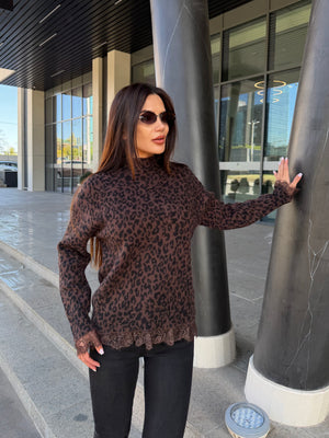 LEOPARD LACE KNIT – sweater with lace details