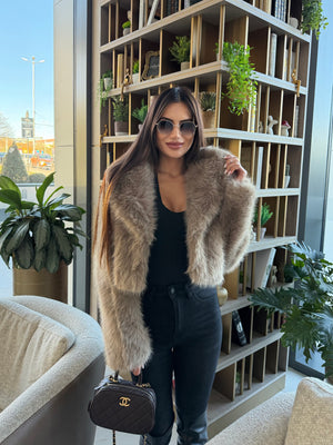 LUXE FUR BOLERO – cropped faux-fur bolero